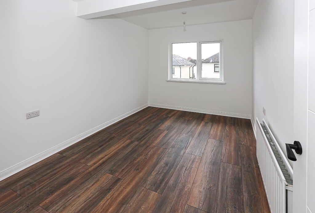 Photo 25 of 6 Graymount Grove, Newtownabbey