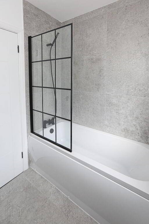 Photo 34 of 6 Graymount Grove, Newtownabbey