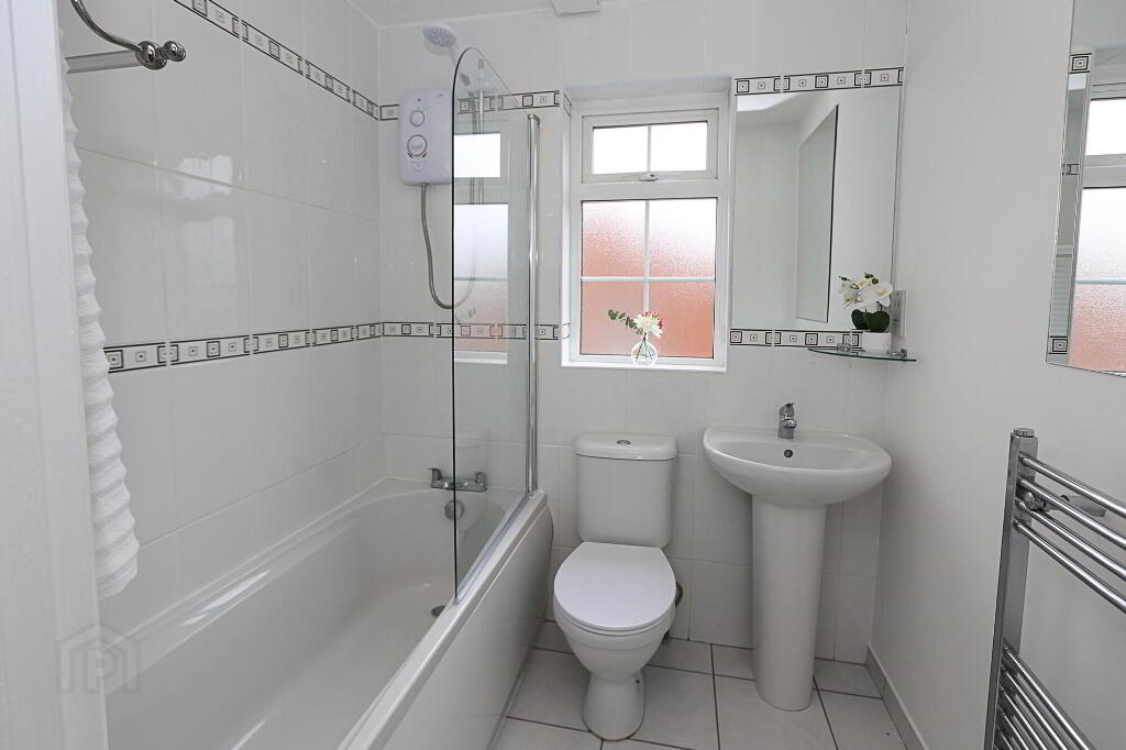 Photo 19 of 36b Dundonald Heights, Belfast