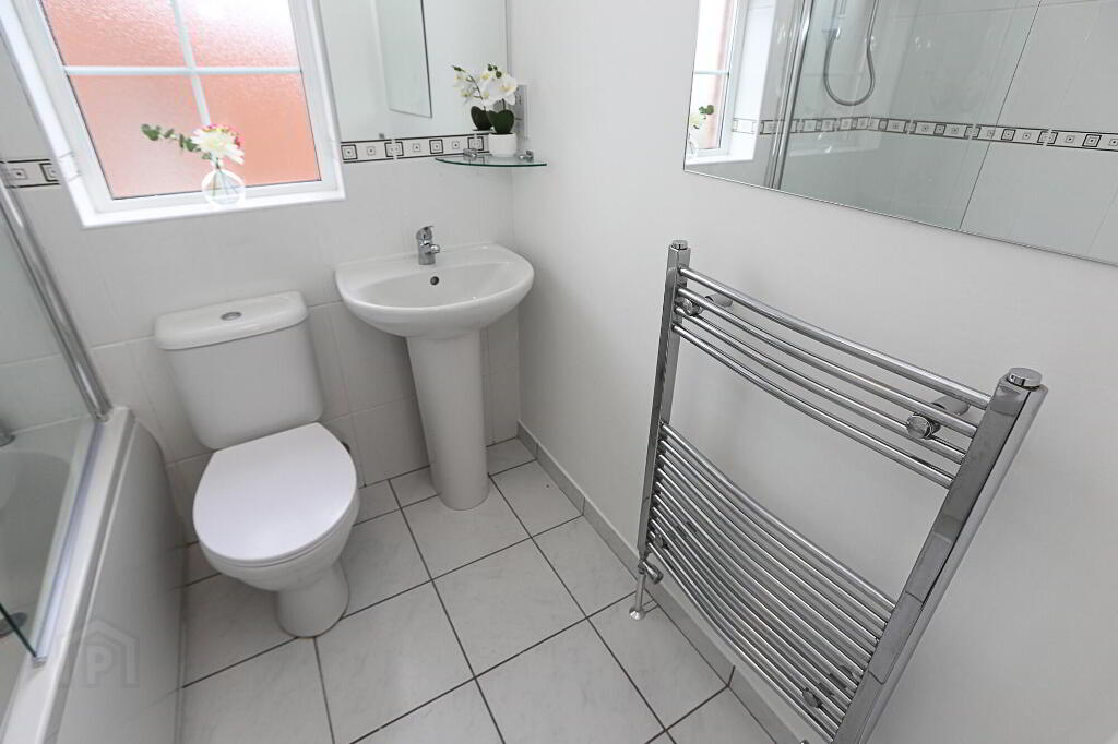 Photo 20 of 36b Dundonald Heights, Belfast