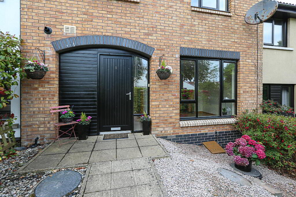 Photo 2 of 5 Shaftesbury Road, Bangor