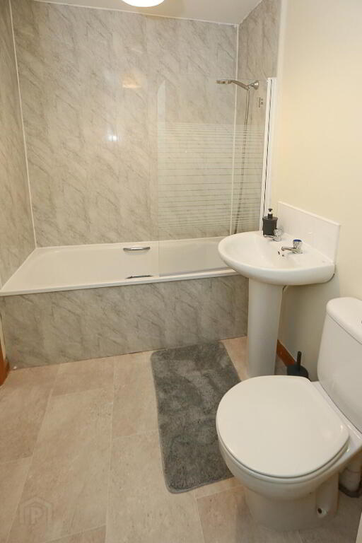 Photo 34 of 5 Shaftesbury Road, Bangor
