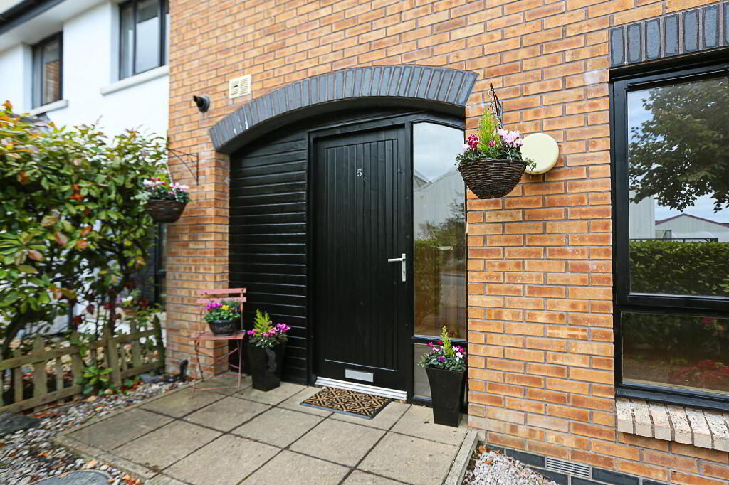 Photo 41 of 5 Shaftesbury Road, Bangor