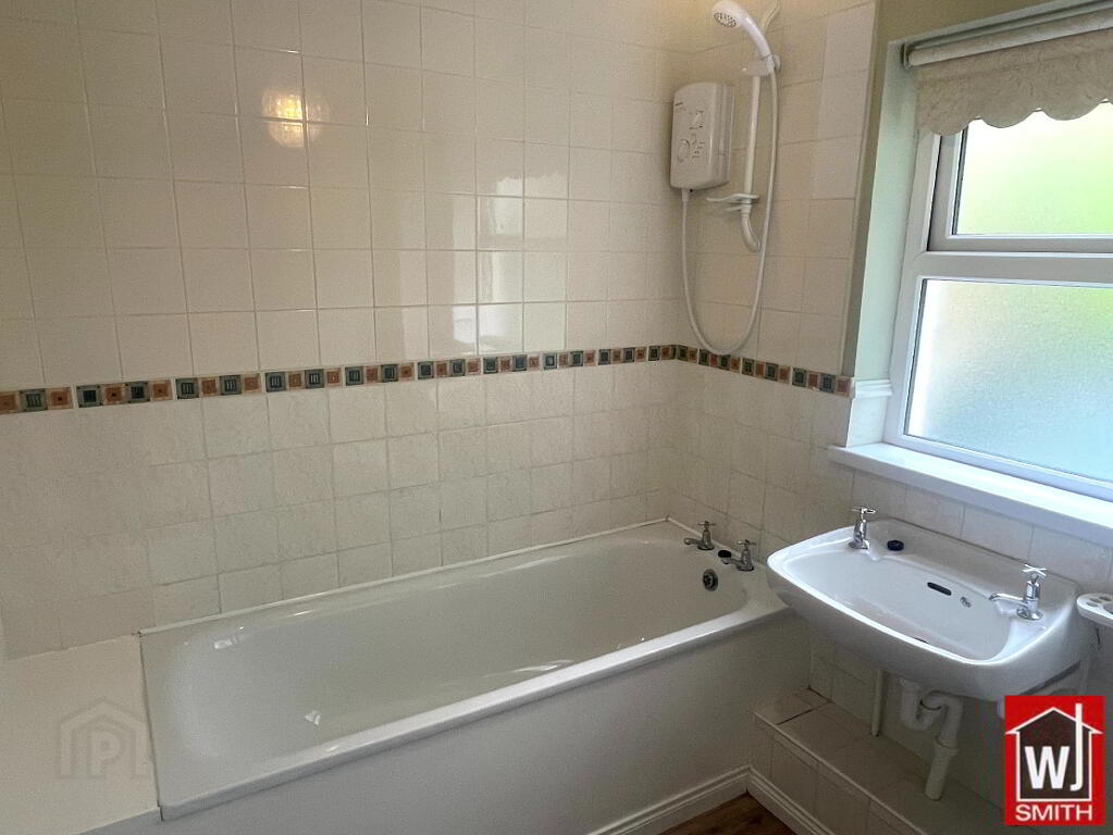 Photo 29 of 28 Castle View, Newtownstewart