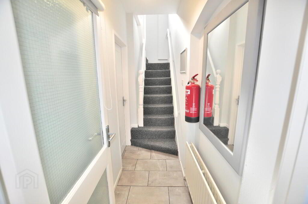 Photo 3 of 14 Egeria Street, Belfast
