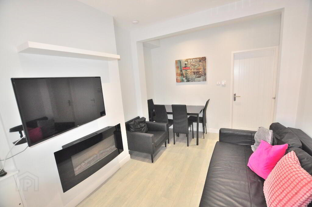 Photo 4 of 14 Egeria Street, Belfast