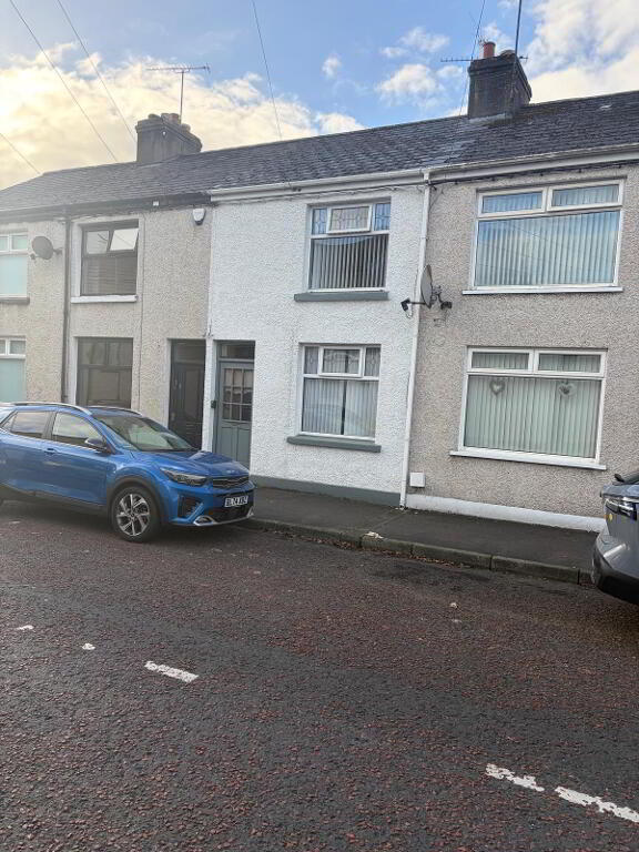 Photo 1 of 33 Shuttle Hill, Coleraine