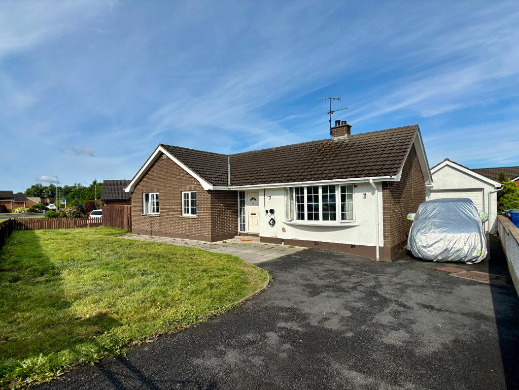 Photo 1 of 71 Cambrai Heights, Waringstown