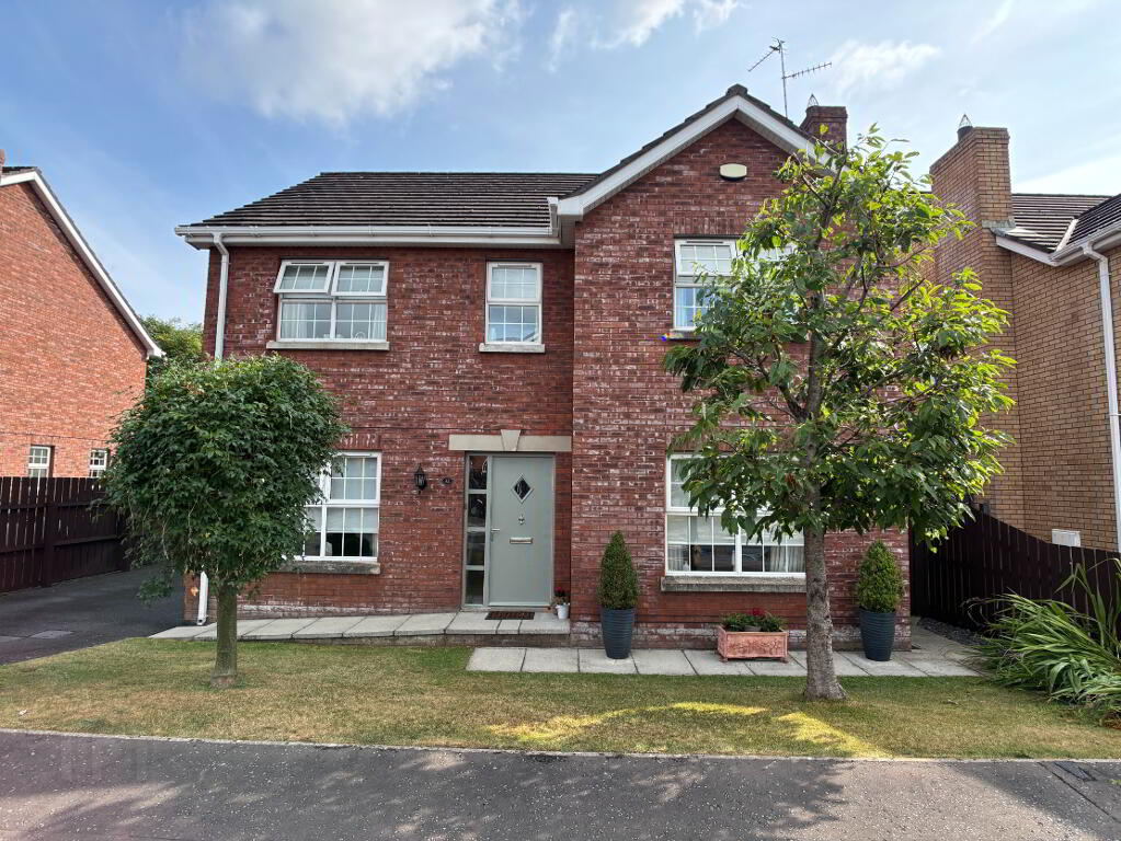 Photo 1 of 32 The Hollows, Lurgan