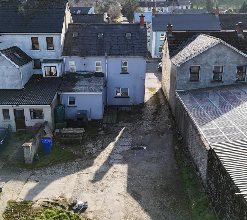 Photo 26 of 32 Main Street, Gortin