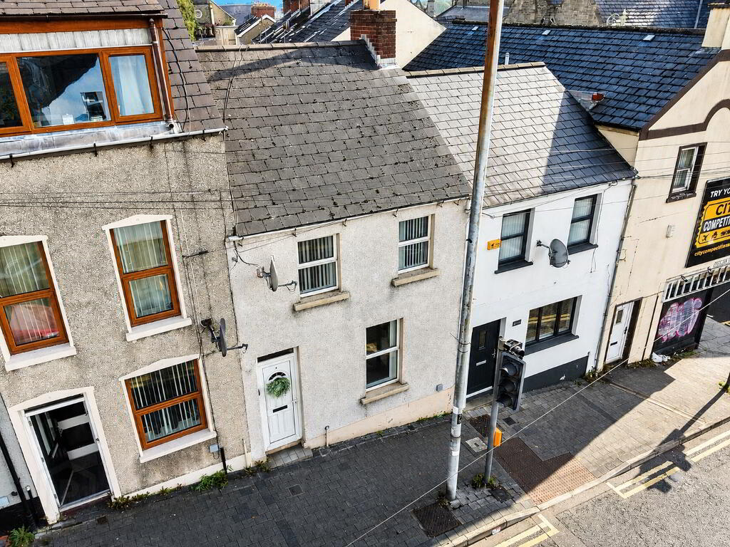 Photo 11 of 4 Creggan Road, Cityside, L’derry