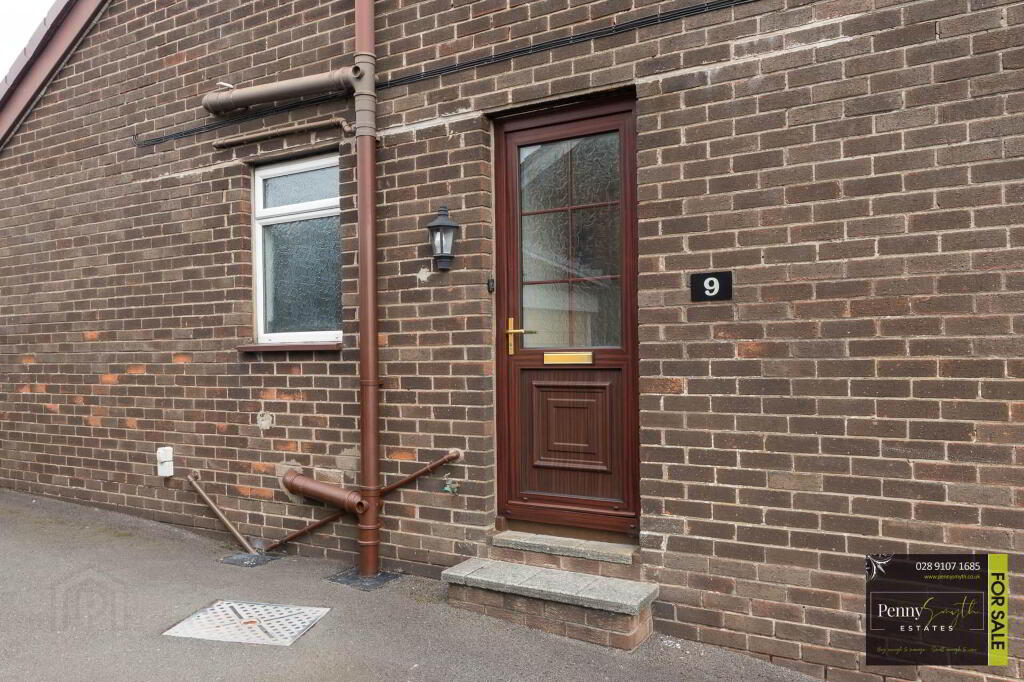 Photo 2 of 9 Rostrevor Way, Clandeboye Heights, Bangor