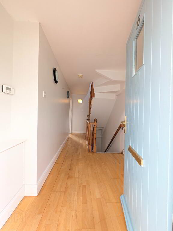 Photo 8 of 16 Rathcillan Court, Newcastle