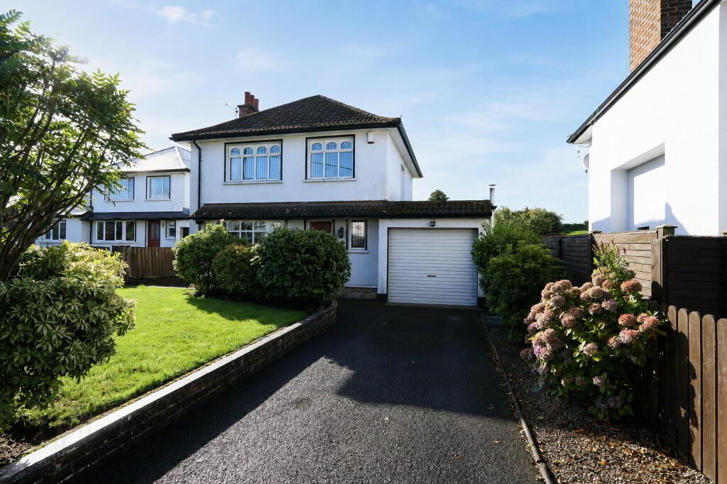 Photo 1 of 9 Dunmore Crescent, Cookstown