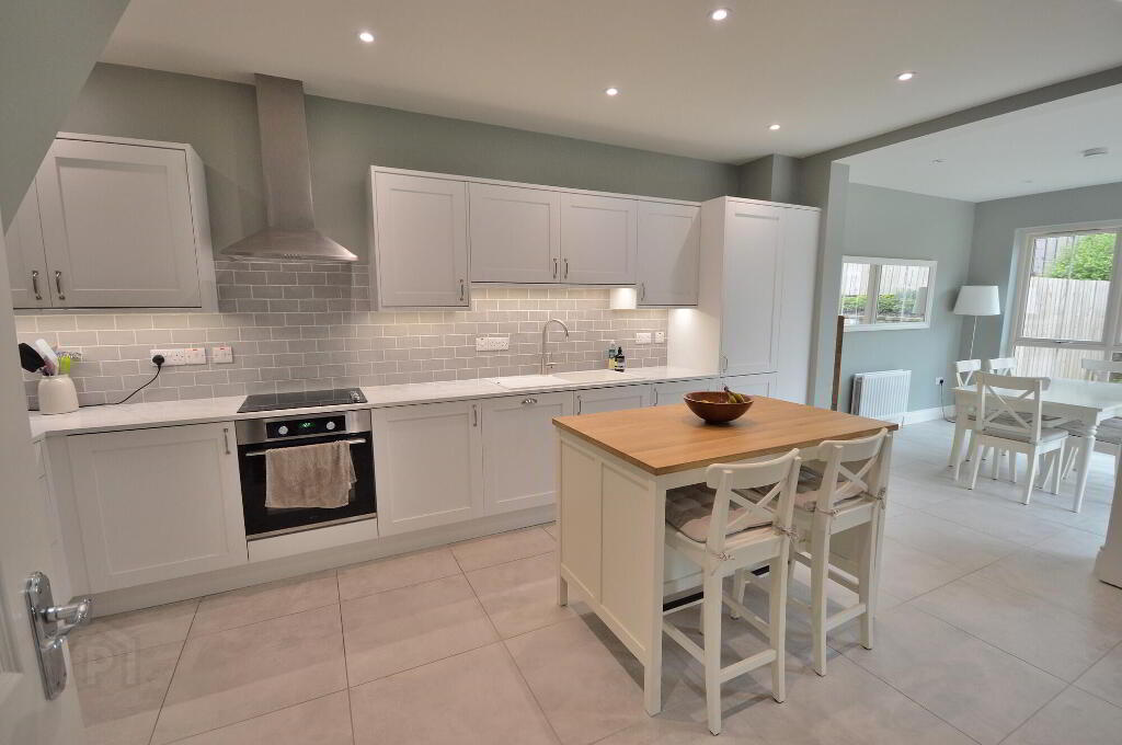 Photo 4 of 5 Helens Wood Crescent, Bangor
