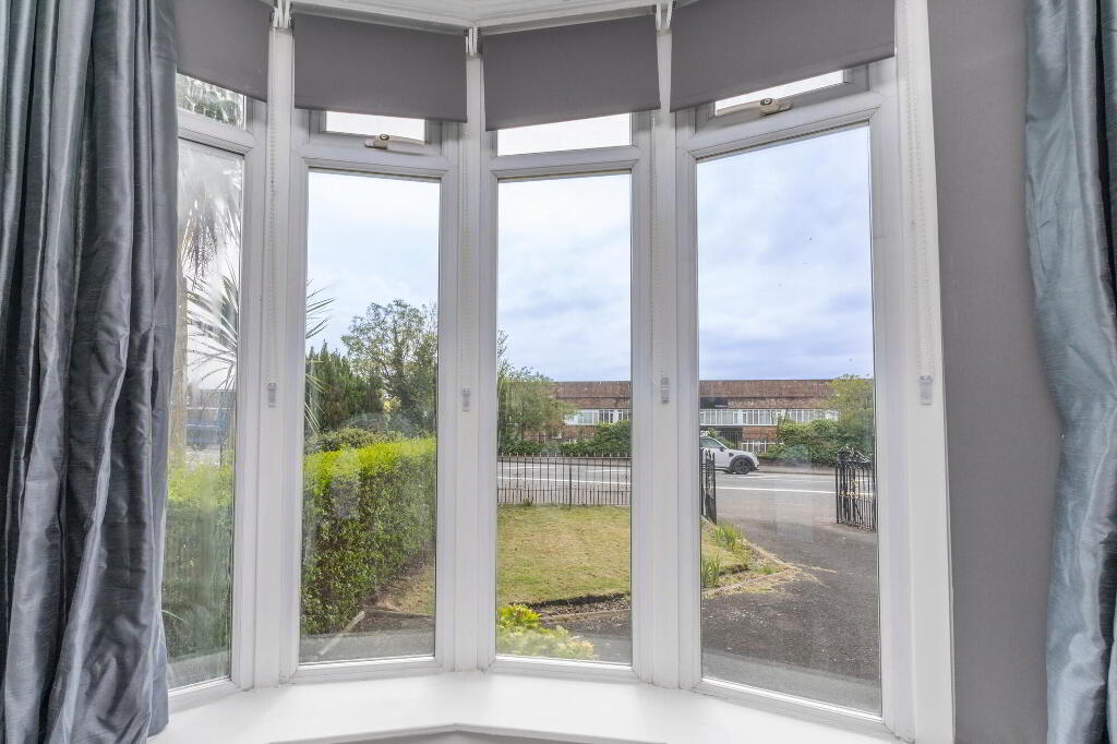 Photo 6 of 428 Castlereagh Road, Belfast