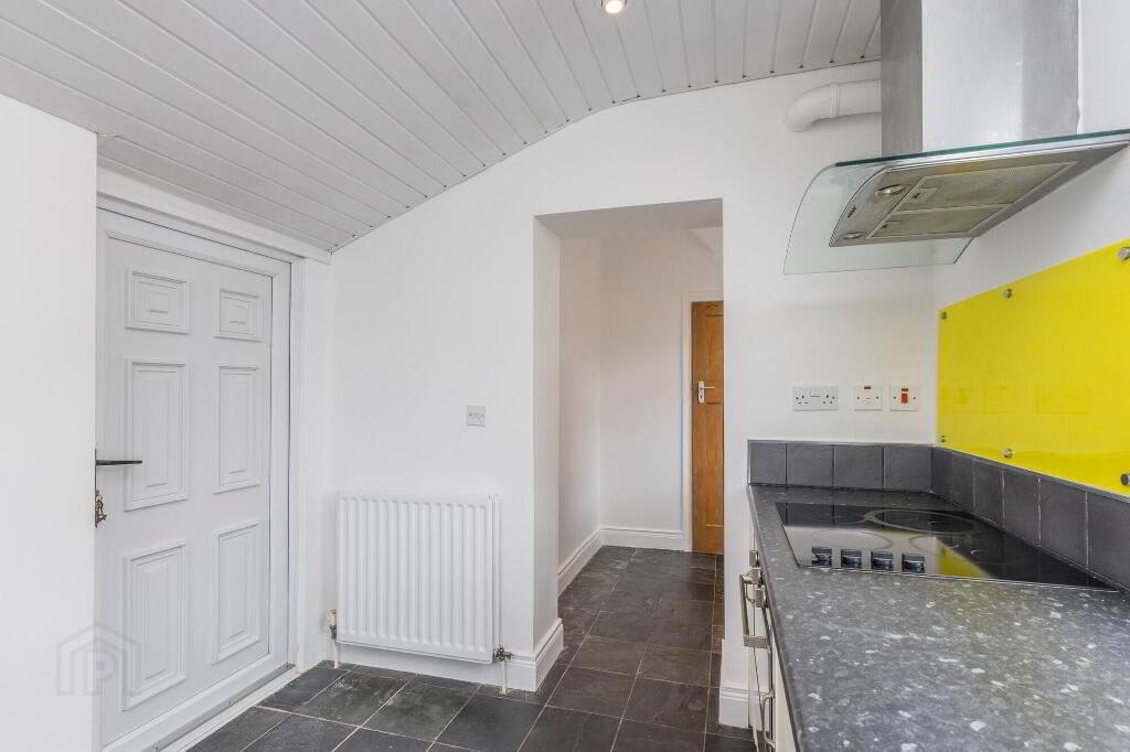 Photo 9 of 428 Castlereagh Road, Belfast