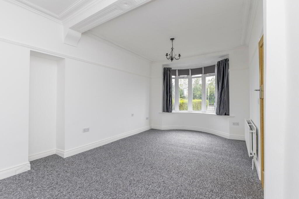 Photo 7 of 428 Castlereagh Road, Belfast