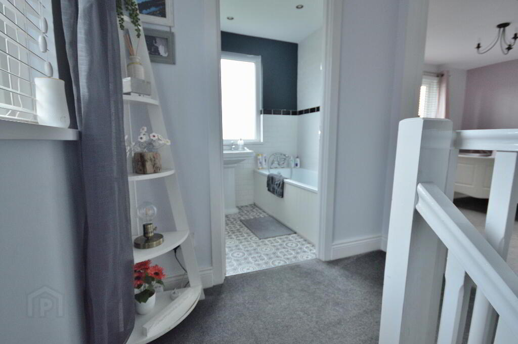 Photo 10 of 56 Cloverdale Crescent, Lisburn
