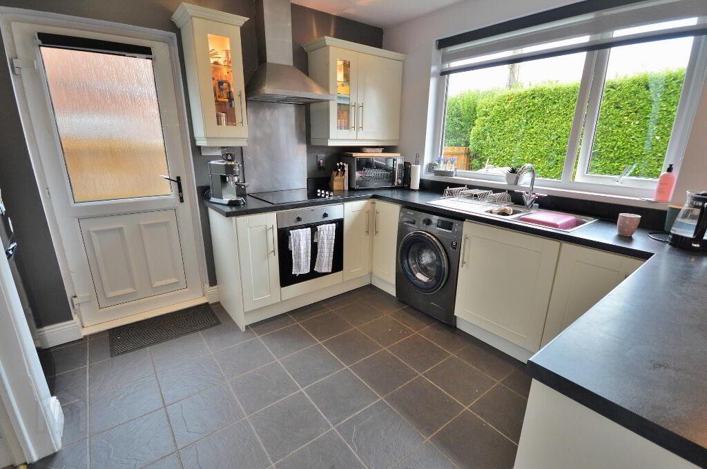 Photo 8 of 56 Cloverdale Crescent, Lisburn