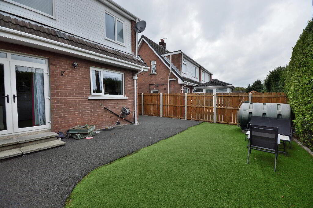 Photo 17 of 56 Cloverdale Crescent, Lisburn