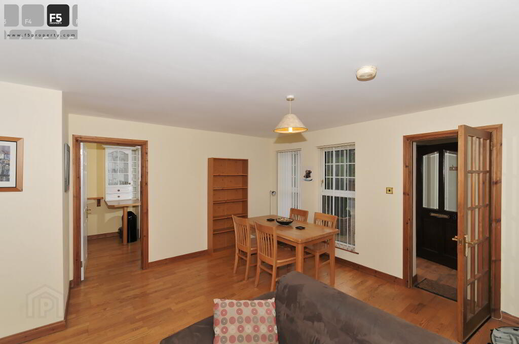 Dining/Lounge