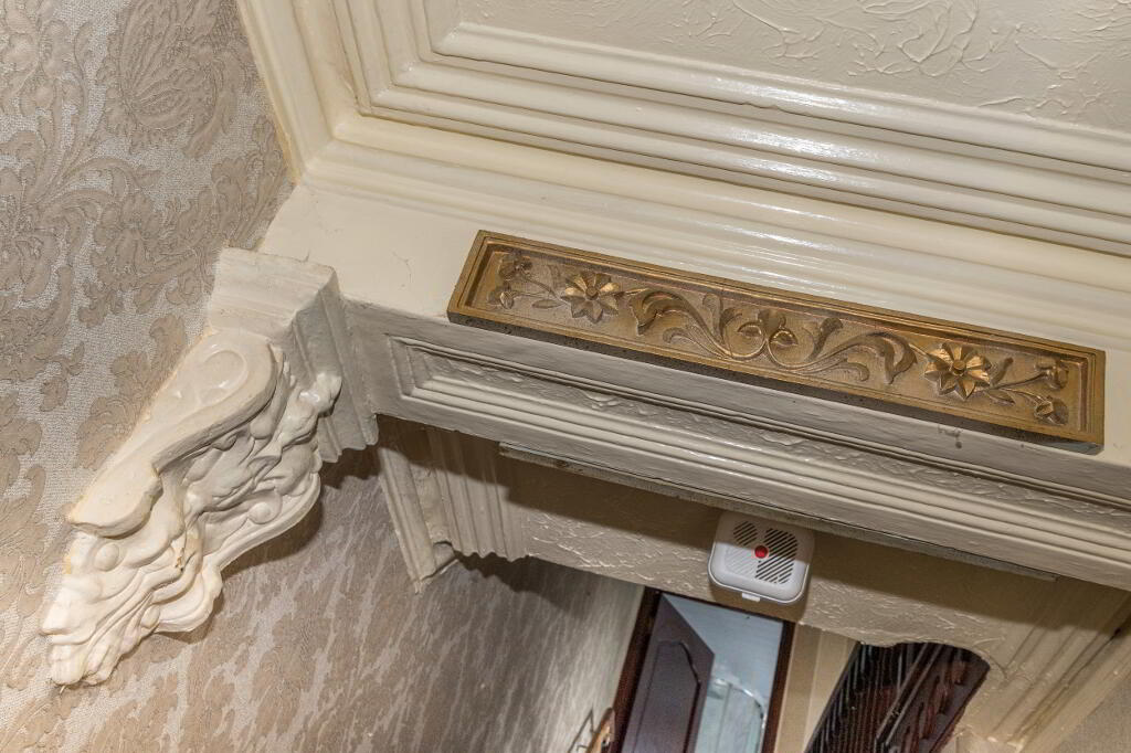Photo 6 of 111 Ballygomartin Road, Belfast