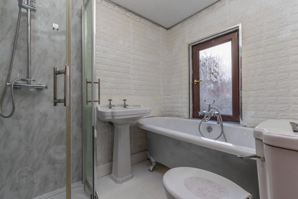 Photo 9 of 111 Ballygomartin Road, Belfast