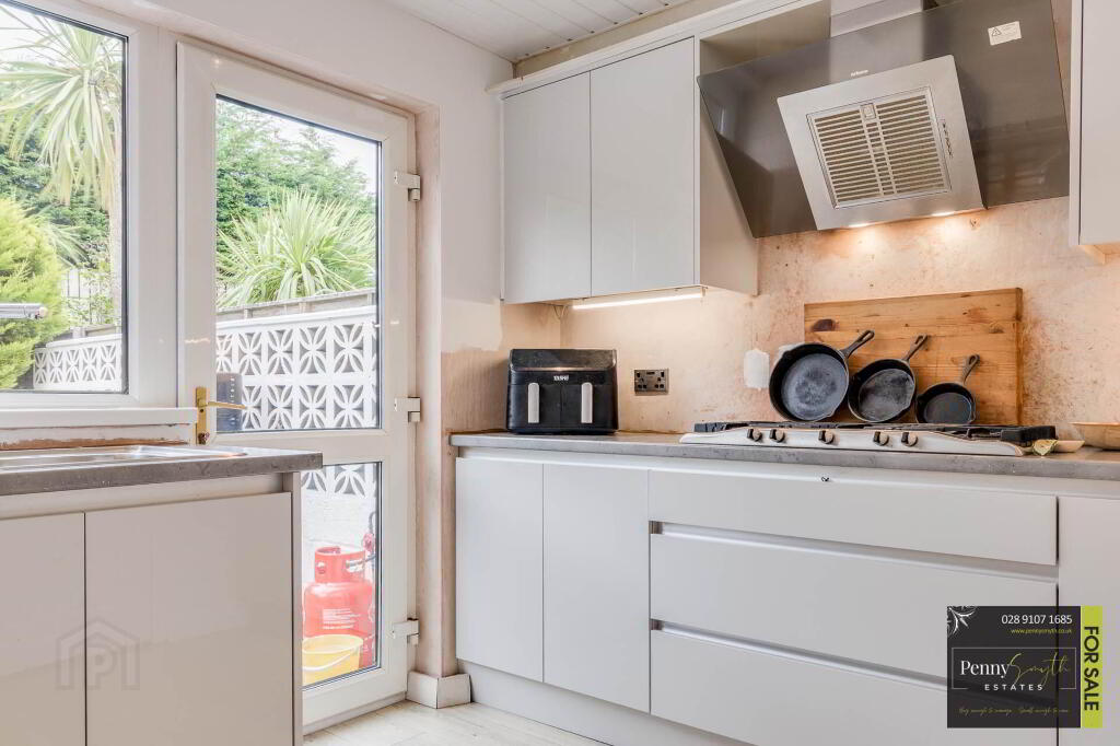 Photo 12 of 52 Ashbury Road, Bangor