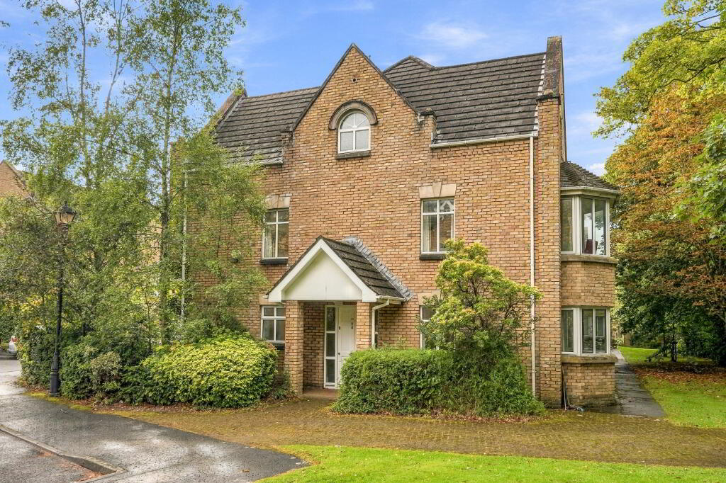 Photo 1 of 27 Belvedere Manor, Windsor Park, Belfast