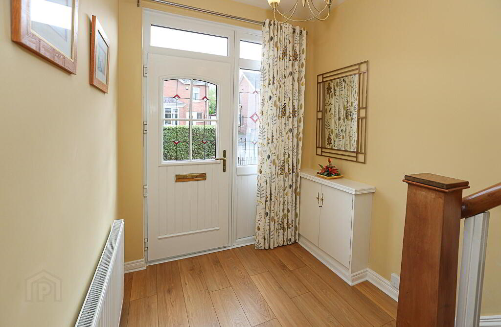 Photo 4 of 52 Hillsborough Drive, Belfast