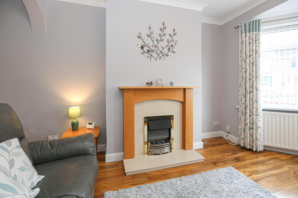 Photo 7 of 52 Hillsborough Drive, Belfast