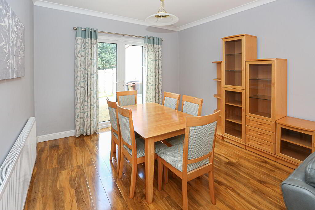 Photo 11 of 52 Hillsborough Drive, Belfast