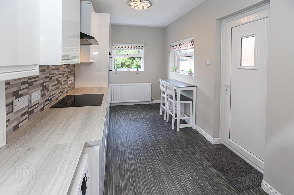 Photo 14 of 52 Hillsborough Drive, Belfast