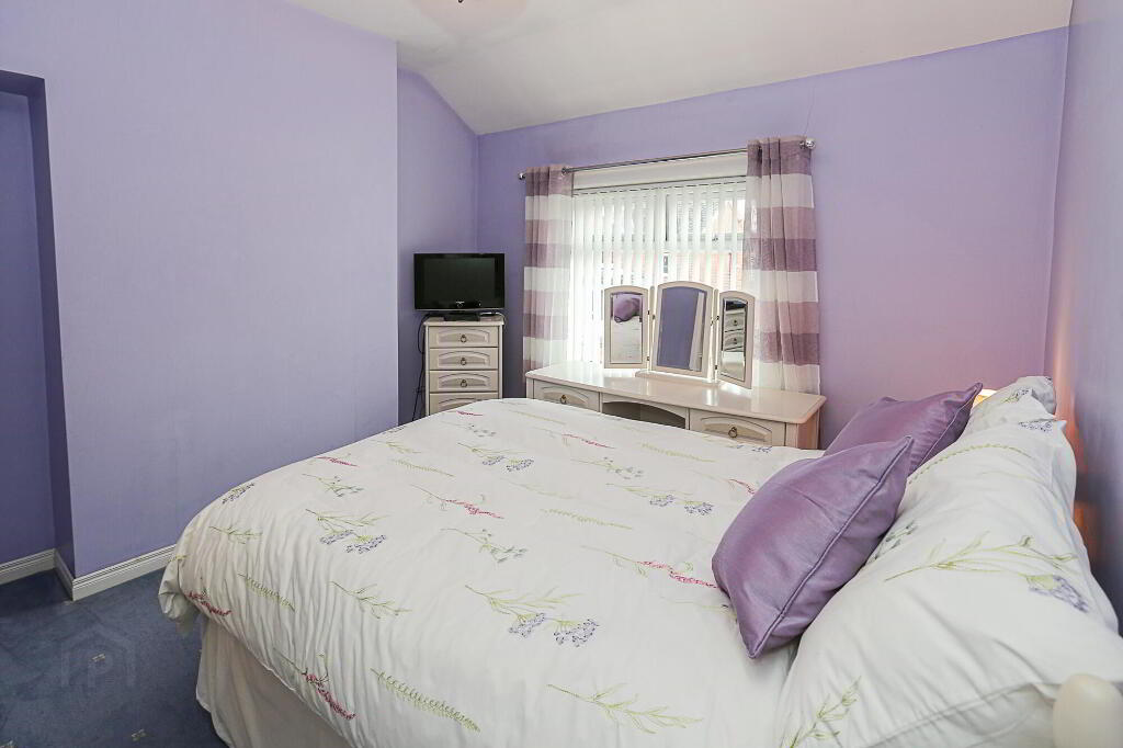 Photo 23 of 52 Hillsborough Drive, Belfast