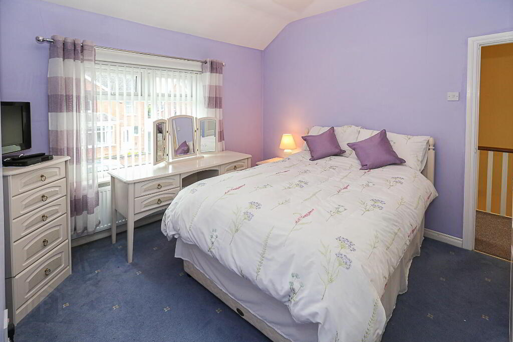 Photo 21 of 52 Hillsborough Drive, Belfast