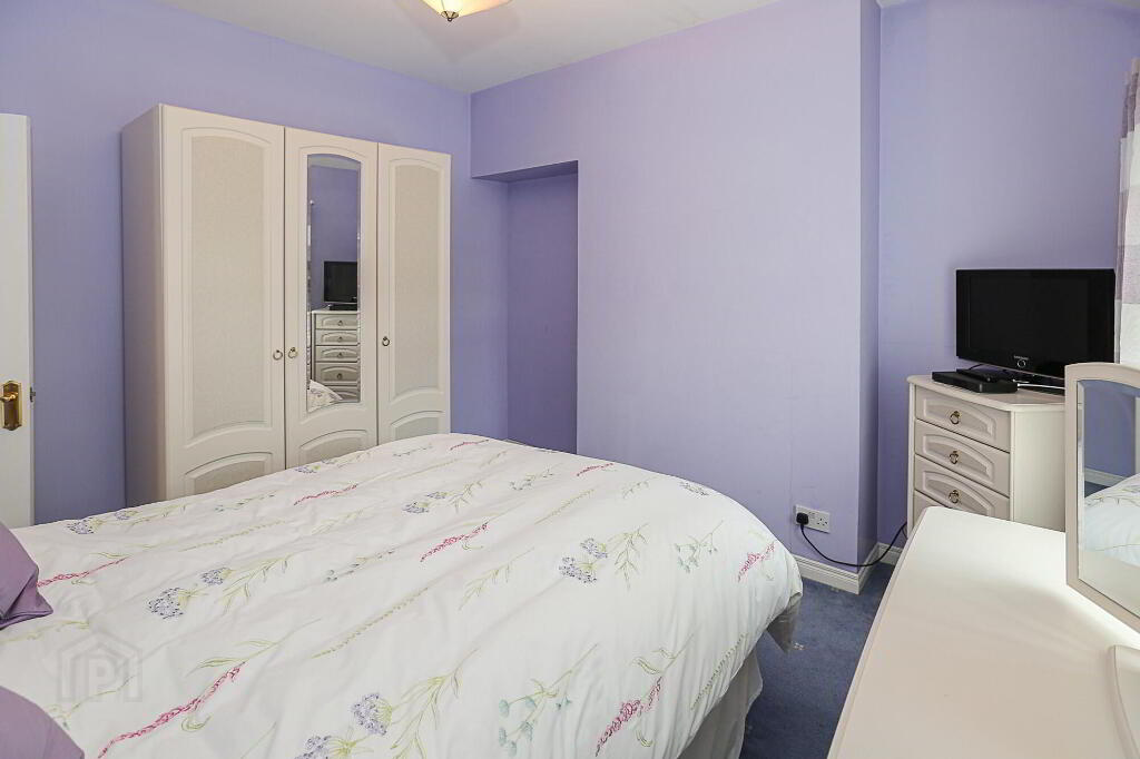 Photo 24 of 52 Hillsborough Drive, Belfast