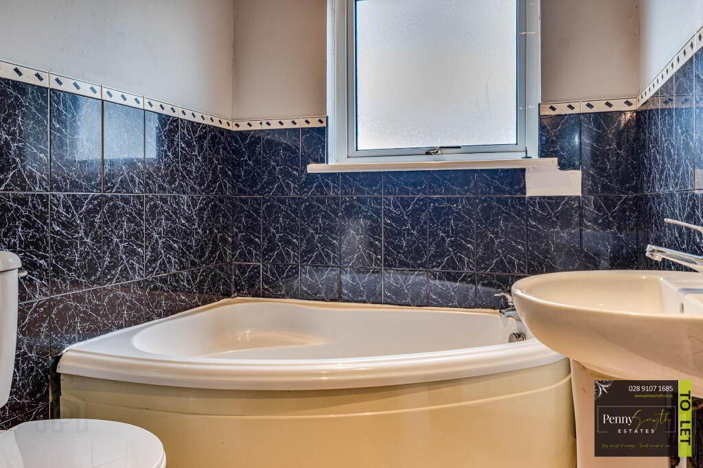 Photo 21 of 24f Ardgheean Gardens, Bangor