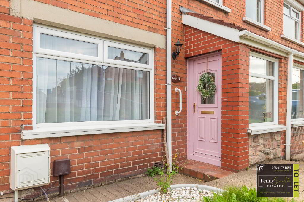 Photo 2 of 13 Silverstream Crescent, Bangor