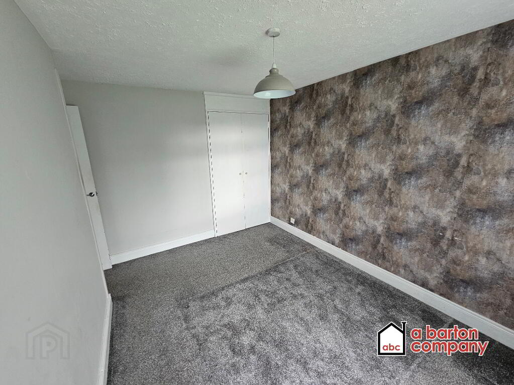 Photo 12 of 31 O'Neill Road, Rathcoole, Newtownabbey