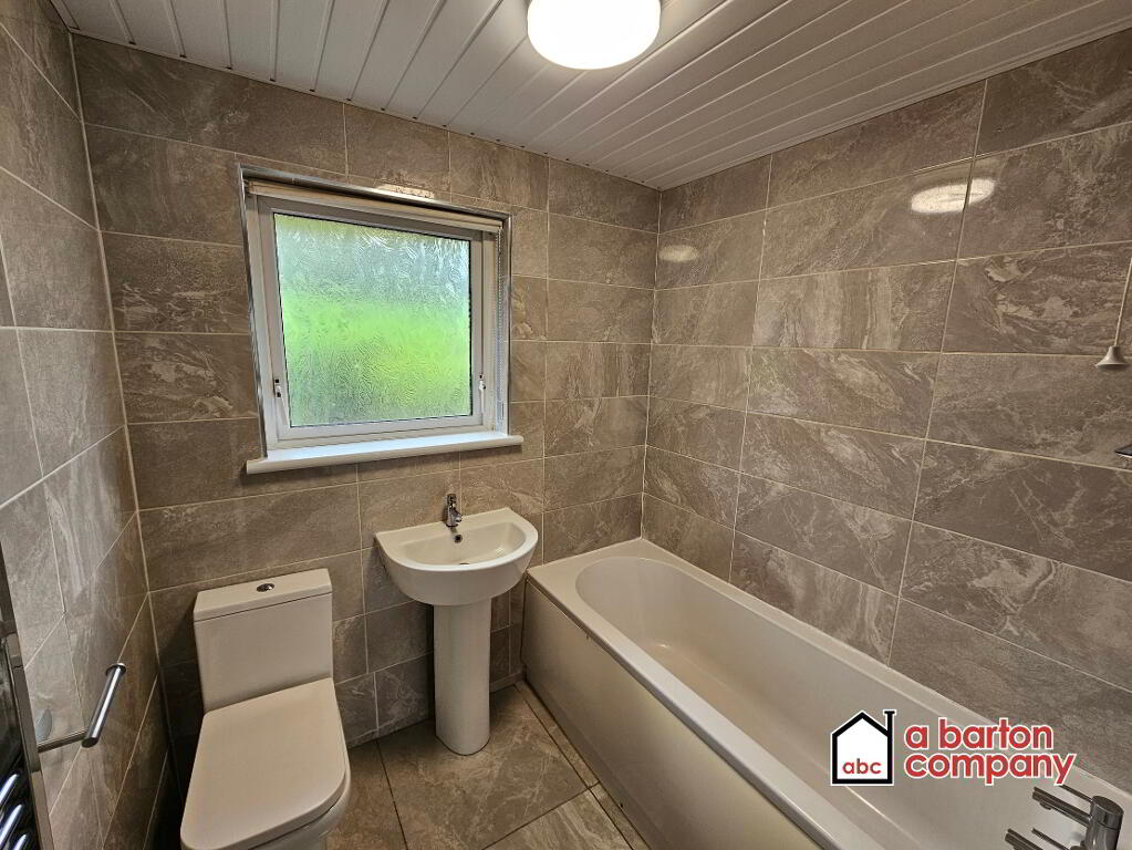 Photo 9 of 31 O'Neill Road, Rathcoole, Newtownabbey