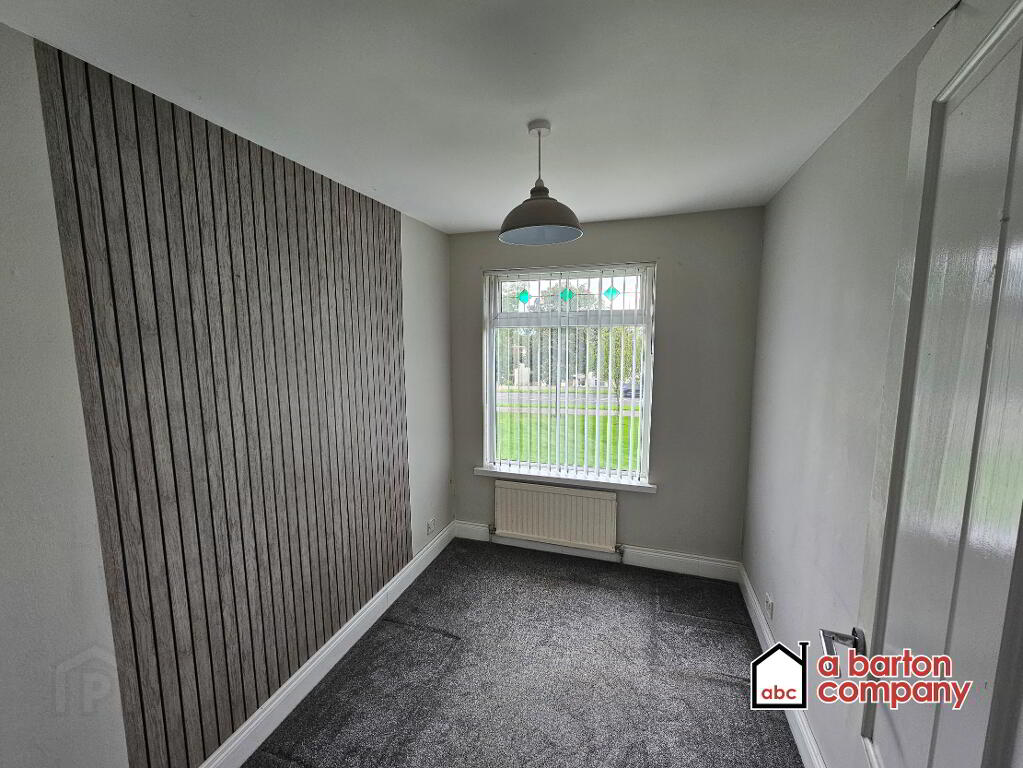 Photo 14 of 31 O'Neill Road, Rathcoole, Newtownabbey