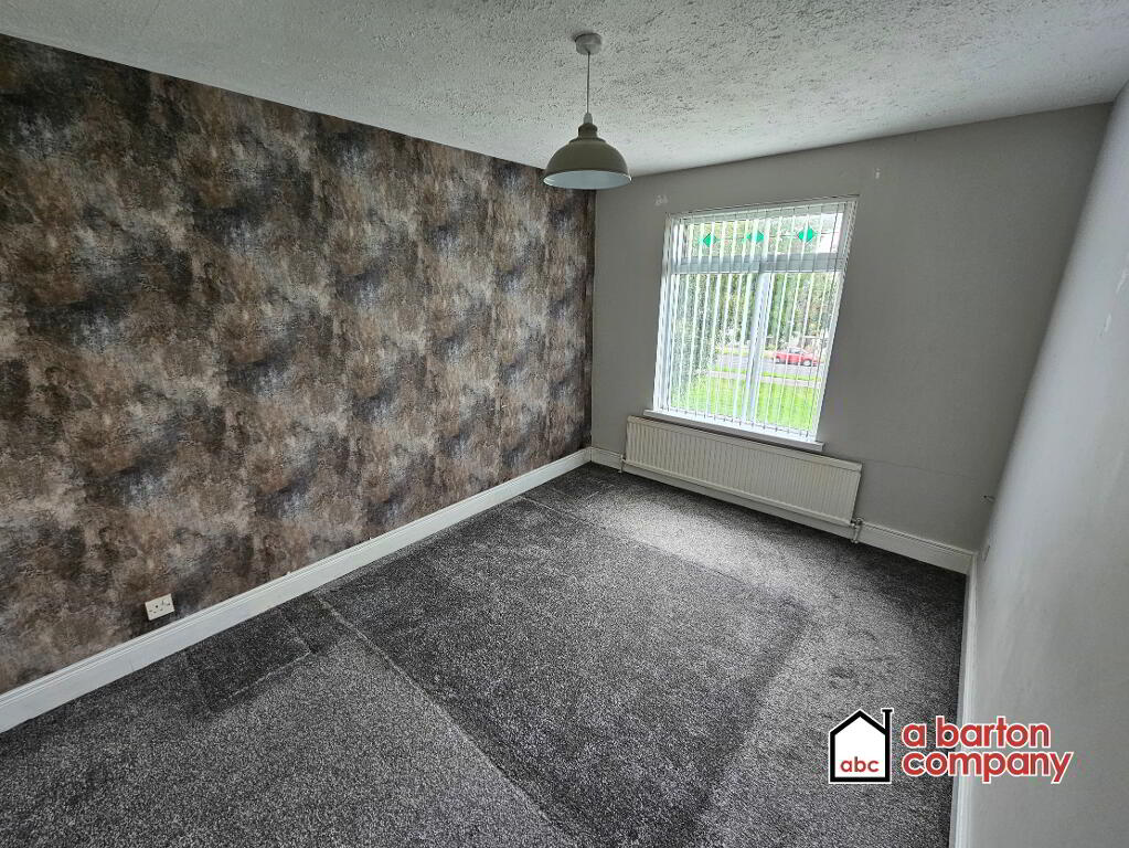 Photo 11 of 31 O'Neill Road, Rathcoole, Newtownabbey