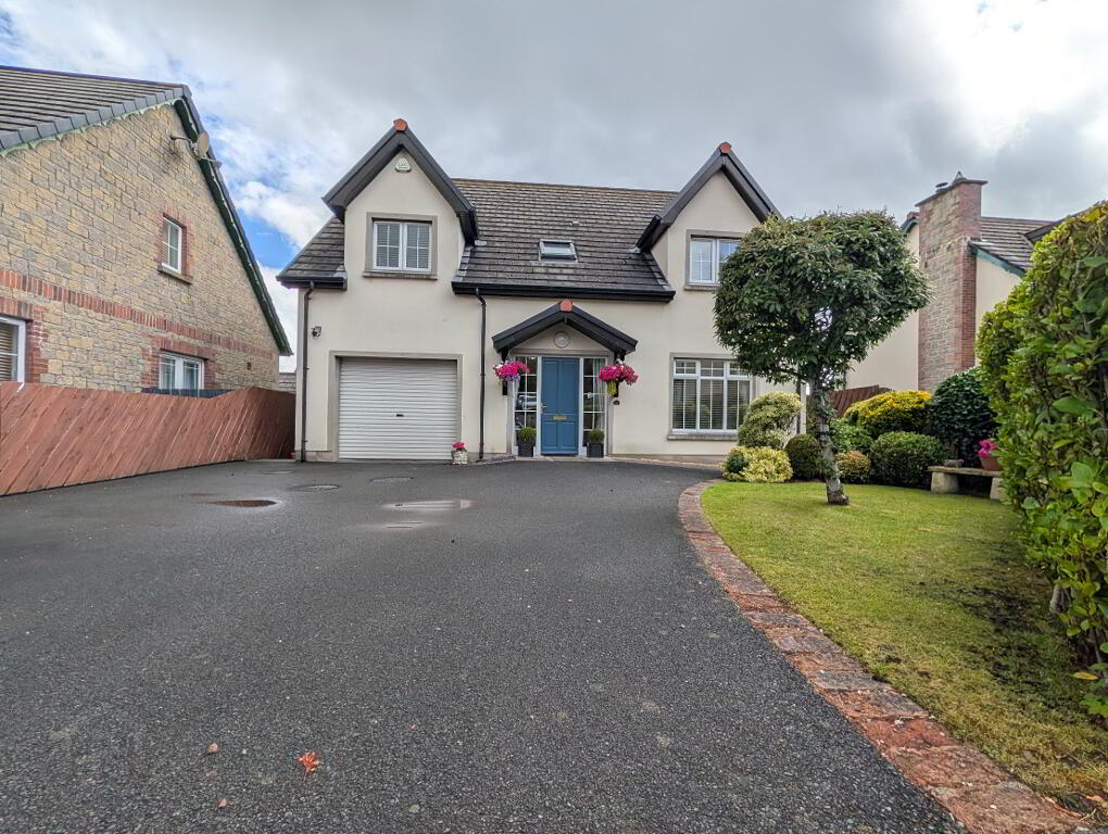 Photo 2 of 25 Tollymore Brae, Newcastle