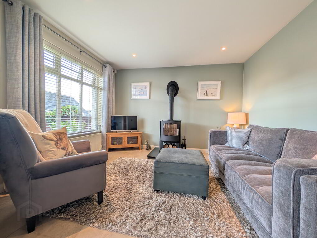 Photo 13 of 25 Tollymore Brae, Newcastle