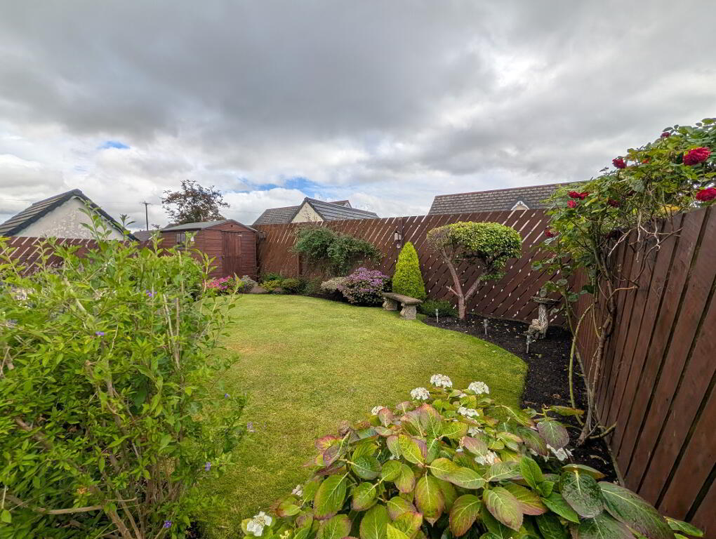 Photo 28 of 25 Tollymore Brae, Newcastle
