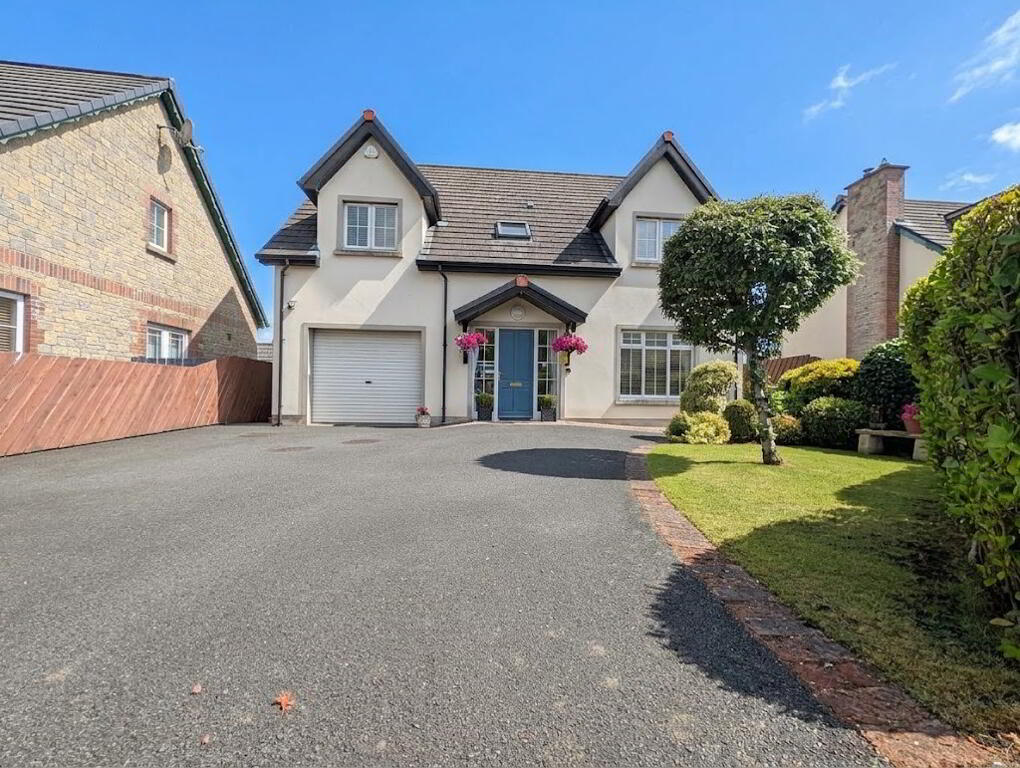 Photo 2 of 25 Tollymore Brae, Newcastle