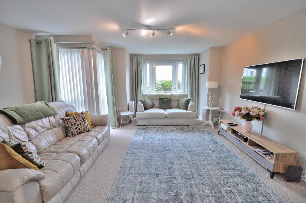 Photo 2 of Apt 1, 53 Bryansburn Road, Bangor