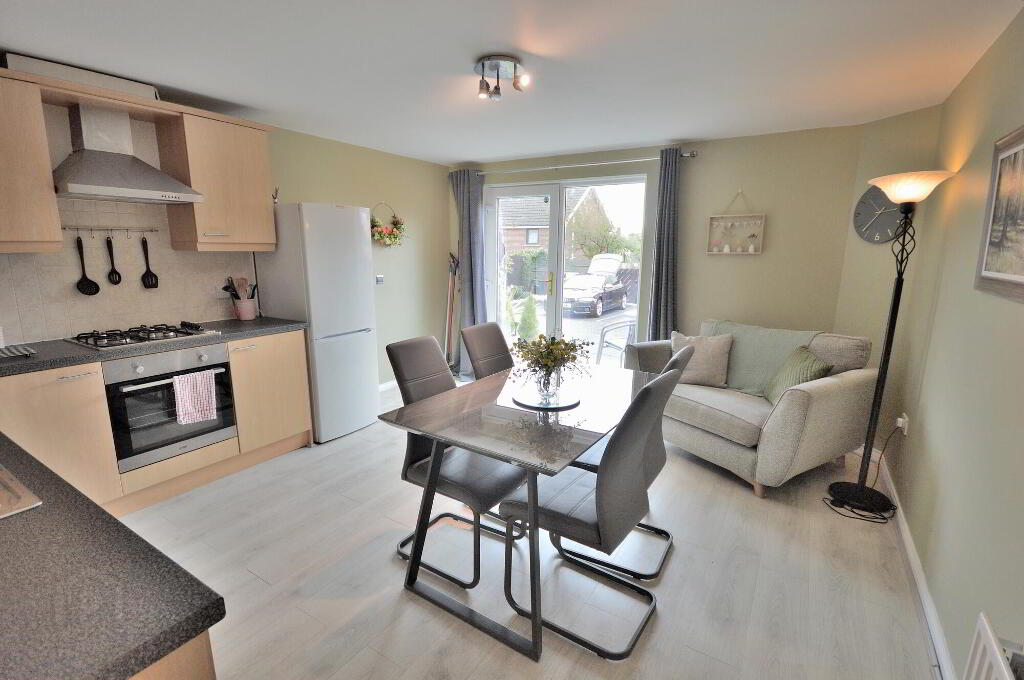 Photo 5 of Apt 1, 53 Bryansburn Road, Bangor
