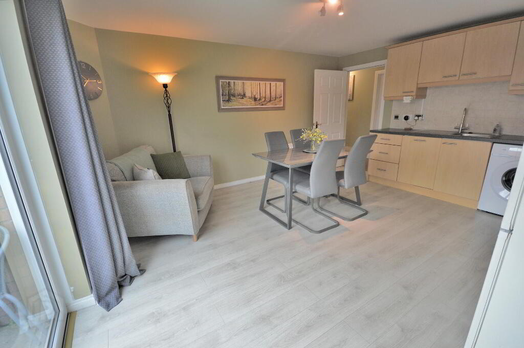 Photo 7 of Apt 1, 53 Bryansburn Road, Bangor